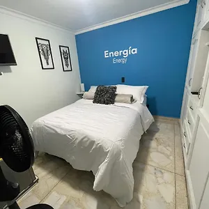 Habitacion Privada Y Hermosa - Laureles 3 Habitación en casa particular